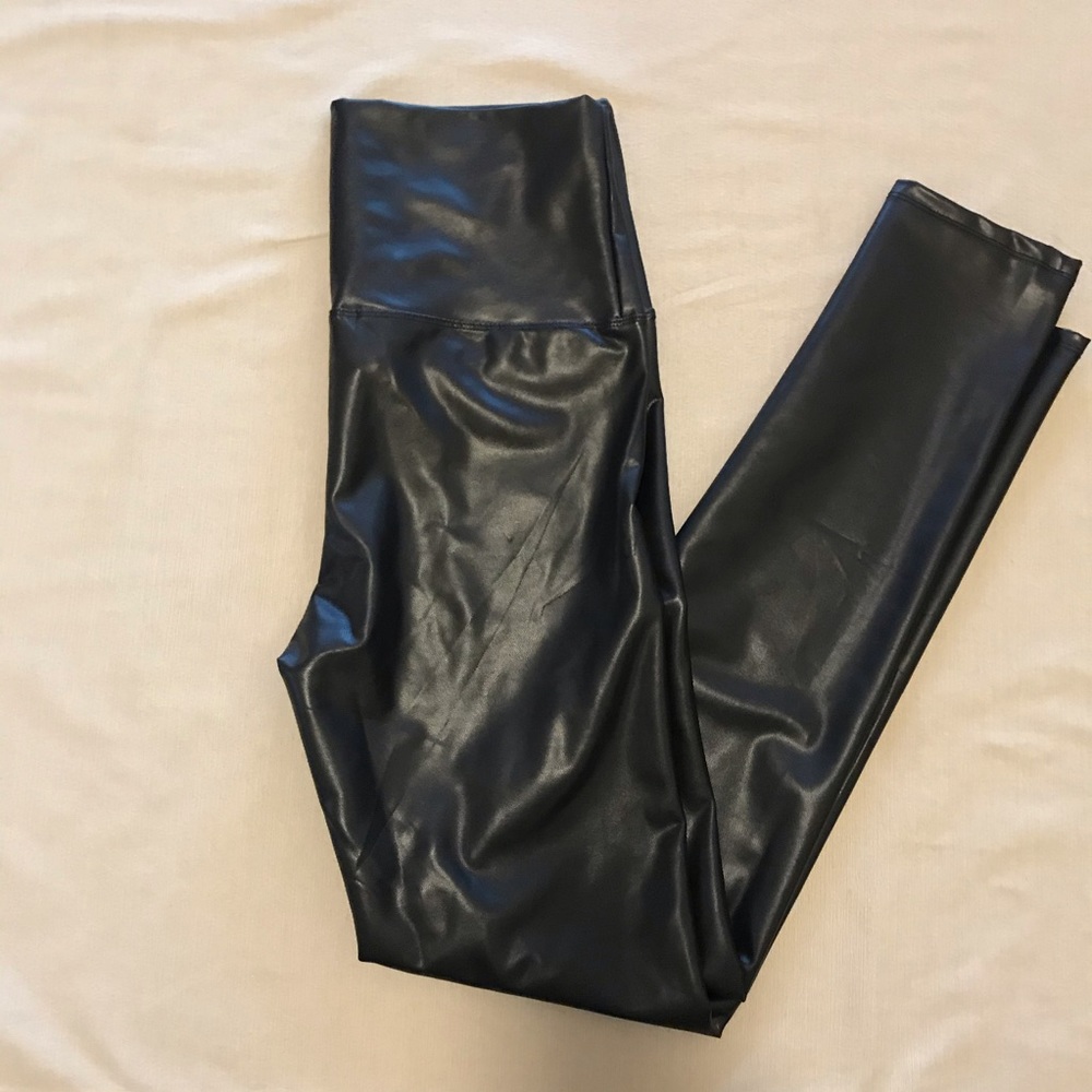 High Waisted Vegan Leather Leggings Size Large